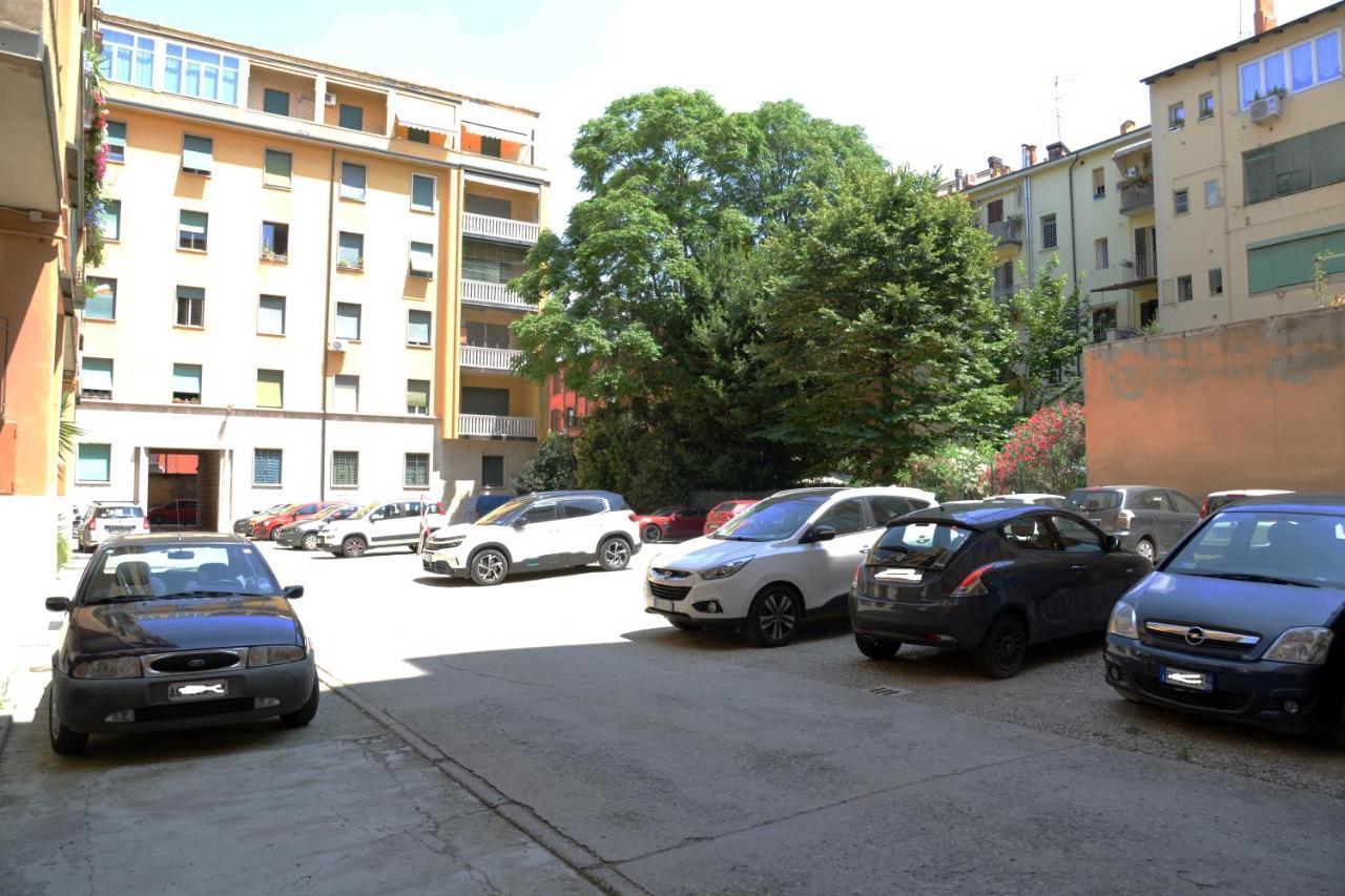 בולוניה Gialu: Il Tuo Alloggio Dentro Le Mura מראה חיצוני תמונה